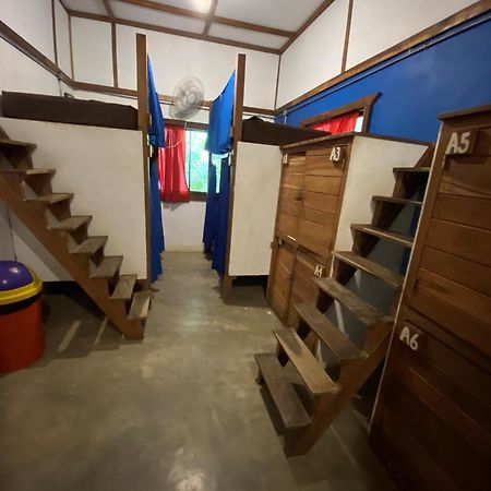 Playa 506 Beachfront Hostel Puerto Viejo de Talamanca الغرفة الصورة