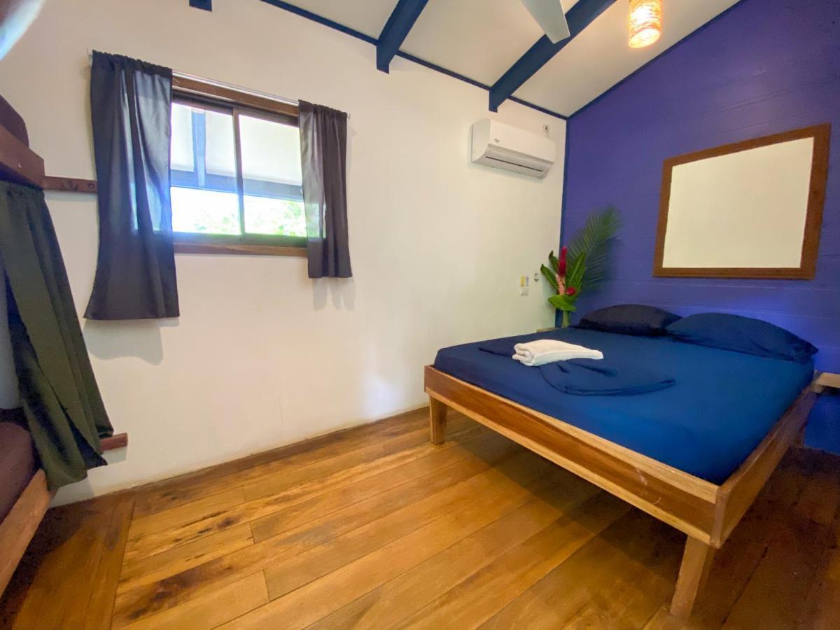 Playa 506 Beachfront Hostel Puerto Viejo de Talamanca المظهر الخارجي الصورة