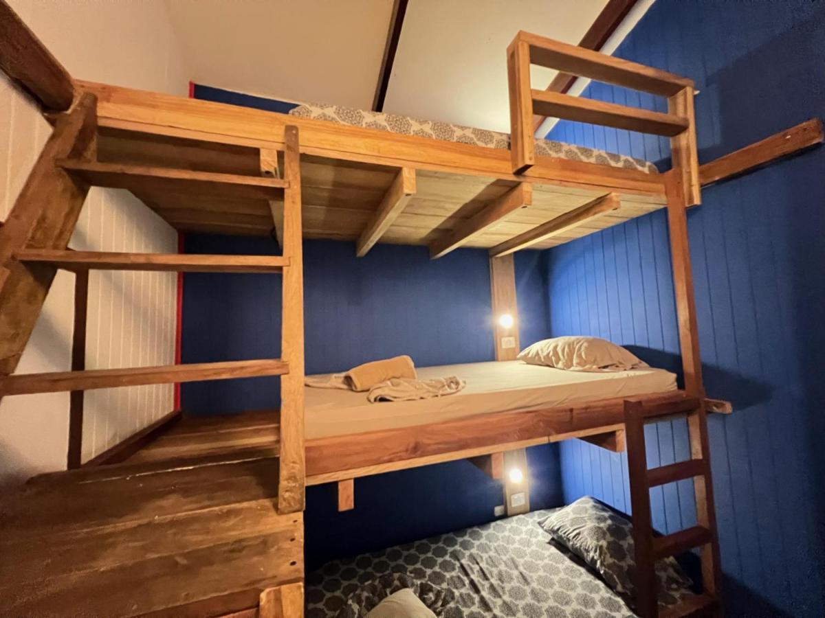 Playa 506 Beachfront Hostel Puerto Viejo de Talamanca المظهر الخارجي الصورة