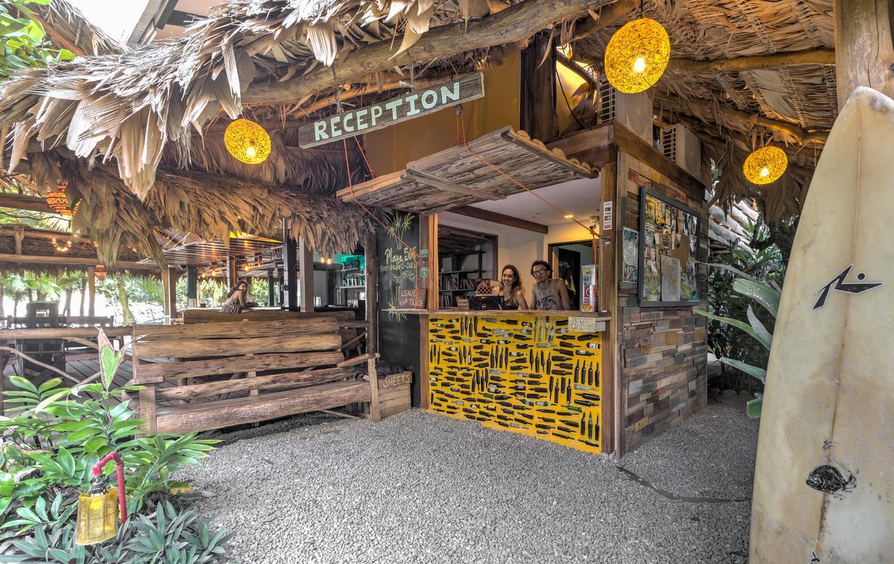 Playa 506 Beachfront Hostel Puerto Viejo de Talamanca المظهر الخارجي الصورة