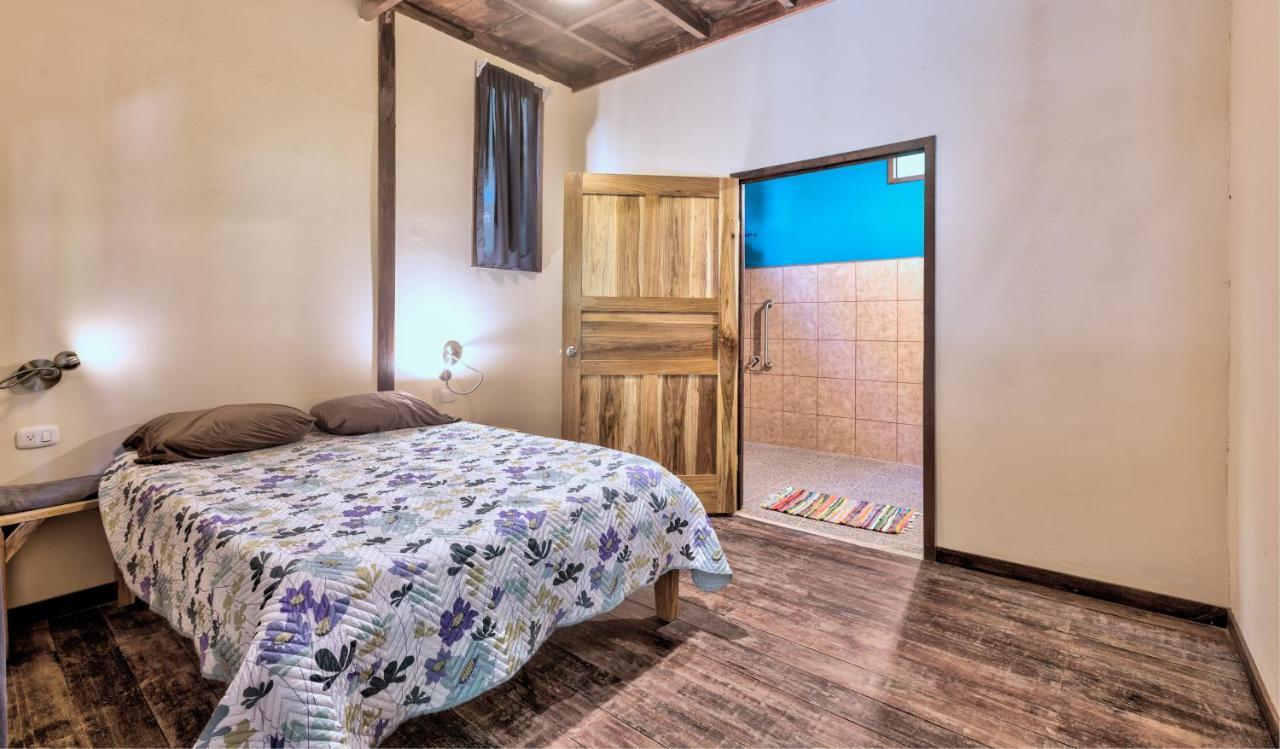 Playa 506 Beachfront Hostel Puerto Viejo de Talamanca المظهر الخارجي الصورة